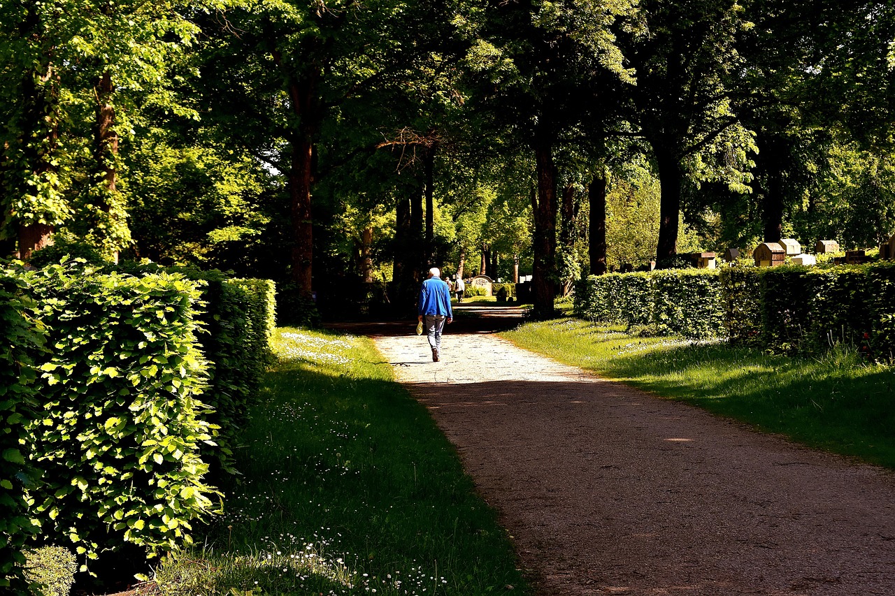 découvrez comment identifier, comprendre et surmonter les souvenirs traumatiques pour retrouver la sérénité et mieux gérer votre bien-être émotionnel.
